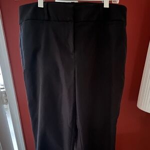 Loft Julie Women's Cropped Capri Pants - Size 10, Black - L 34" - Riviera Pant